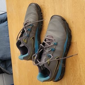 Nike TW size 11 golf shoes